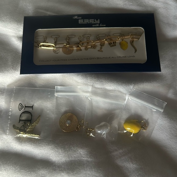 EFFY CHARM Paper Clip Bracelet MSC MERAVIGLIA CRUISE SHIP 2024 EFFY NEW 4 charms - Picture 4 of 4